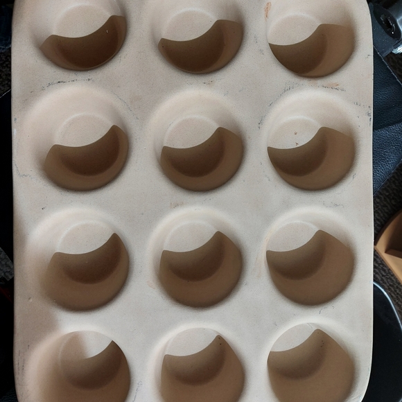 The Pampered Chef Kitchen The Pampered Chef 2 Muffin Pan Poshmark